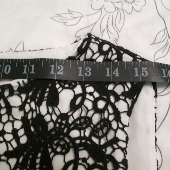 Vince Camuto Lace Overlay Sheath Dress-Black/White-10P-EUC - Picture 7 of 13